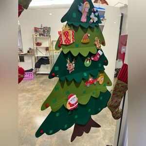 Festive Felt Christmas Tree Wall Hanging with Velcro Xmas characters